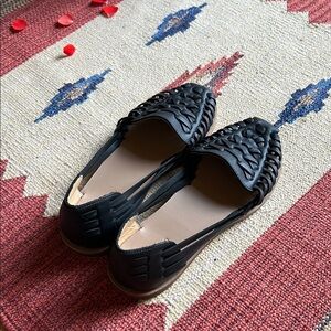 Brand New! Cute, Comfy Nisolo Women's Huarache Sandal!